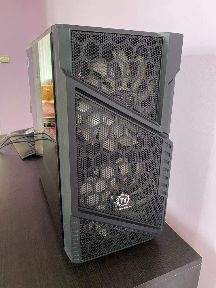 Кутия Thermaltake Commander C31 TG ARGB