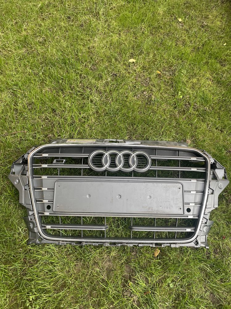 Оригинална решетка за Audi s3 8V (2013-2015)