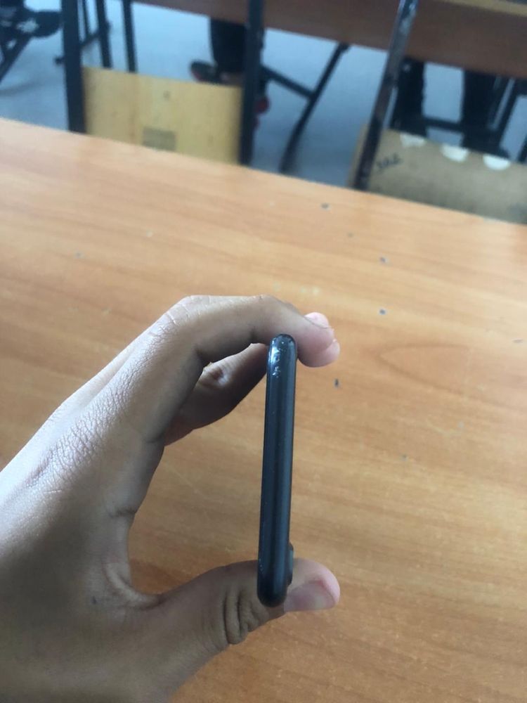 iPhone 7 black 32