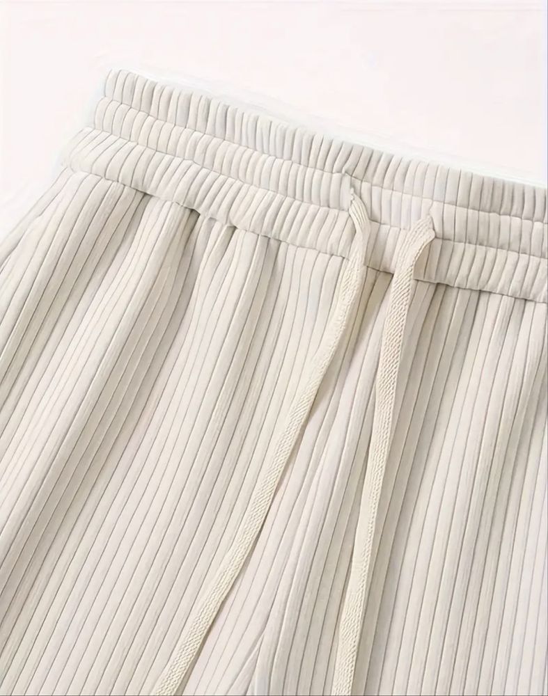Pantaloni dama de catifea