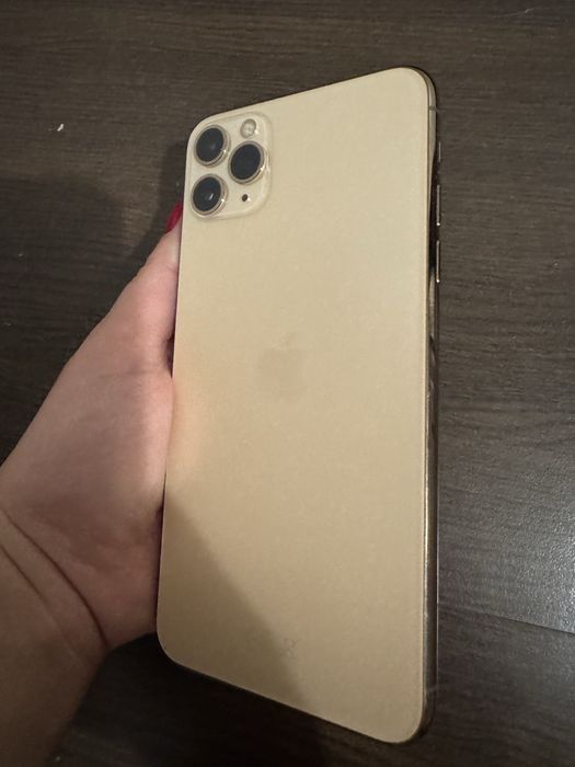 IPHONE 11 pro max -64 GB