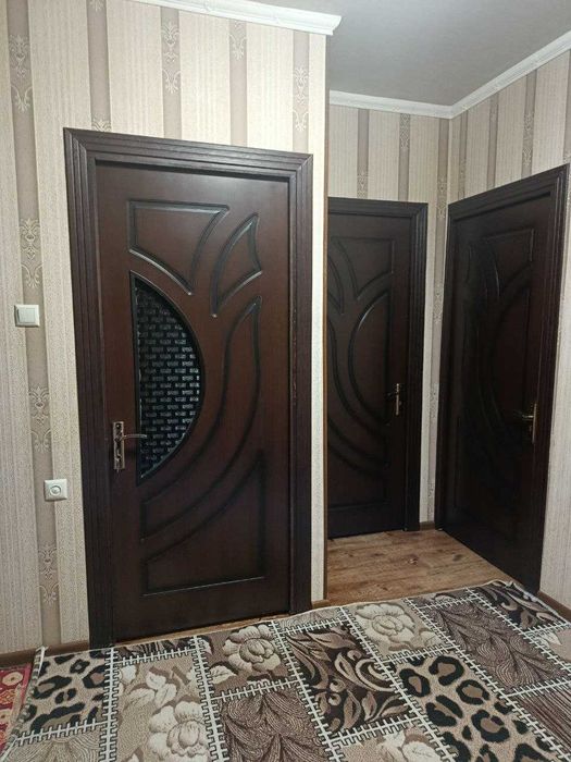 3 xonali uy sotiladi,1-etajdan. ipoteka bor