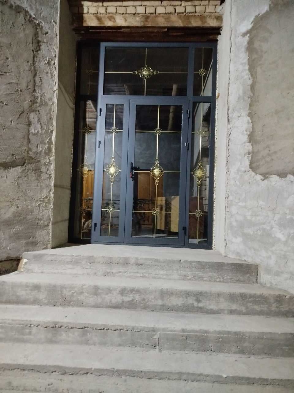 Akfa imzo termo eshik va romlari