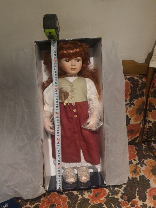 Порцеланова кукла