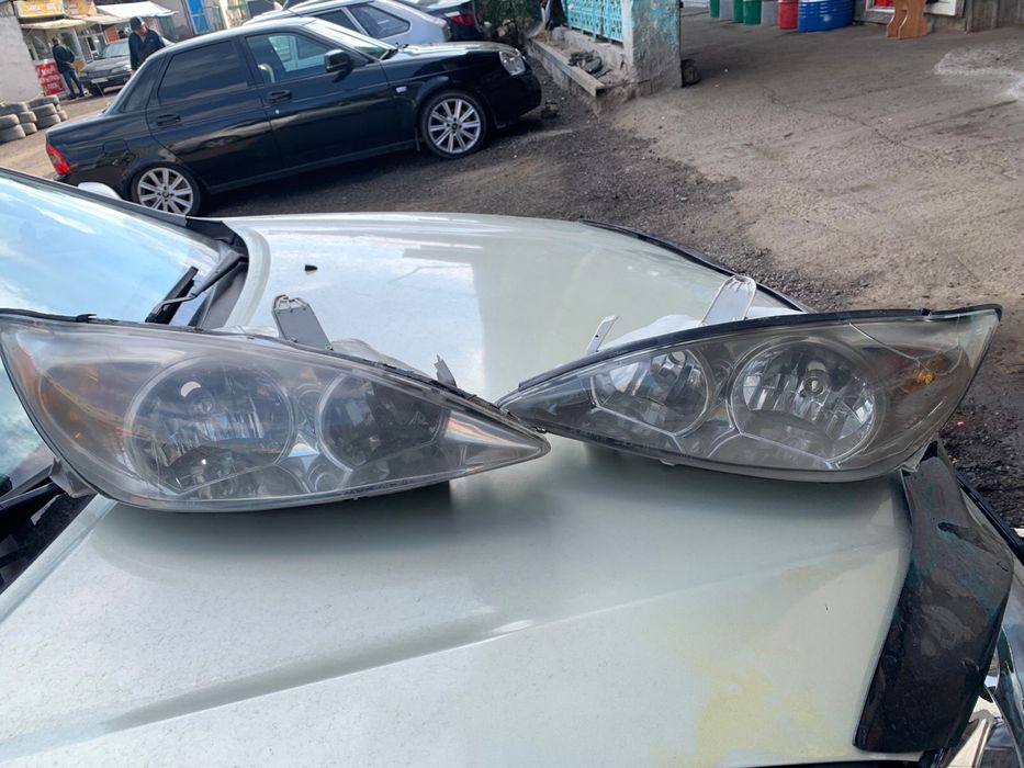 Продаётся Фары Камри 30