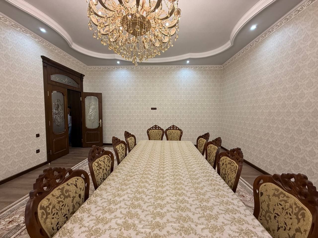Парвоз махалля, Кибрайский район,  Продаётся  дом ,  8-соток