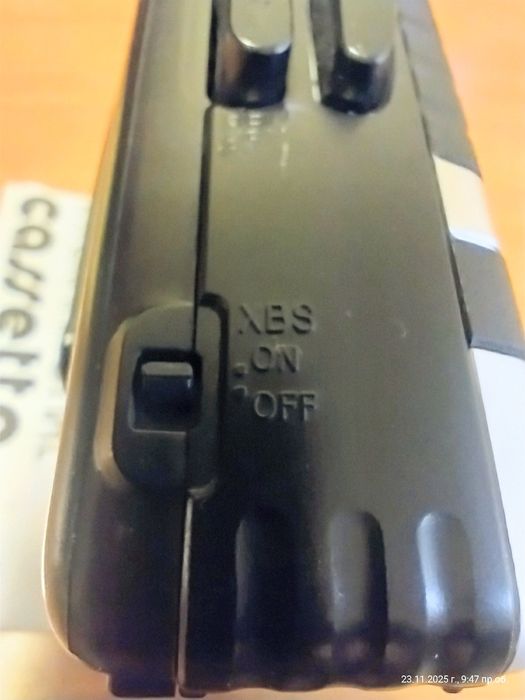 Музикален касетен плеър (уокмен) с вградено AM/FM радио