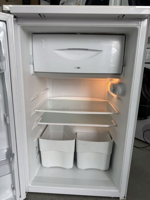 Хладилник с фризер IGNIS