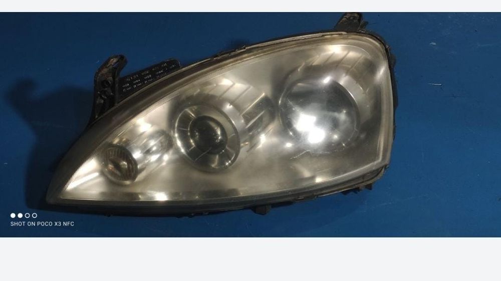 Far Stanga Opel Corsa C cu Lupa European