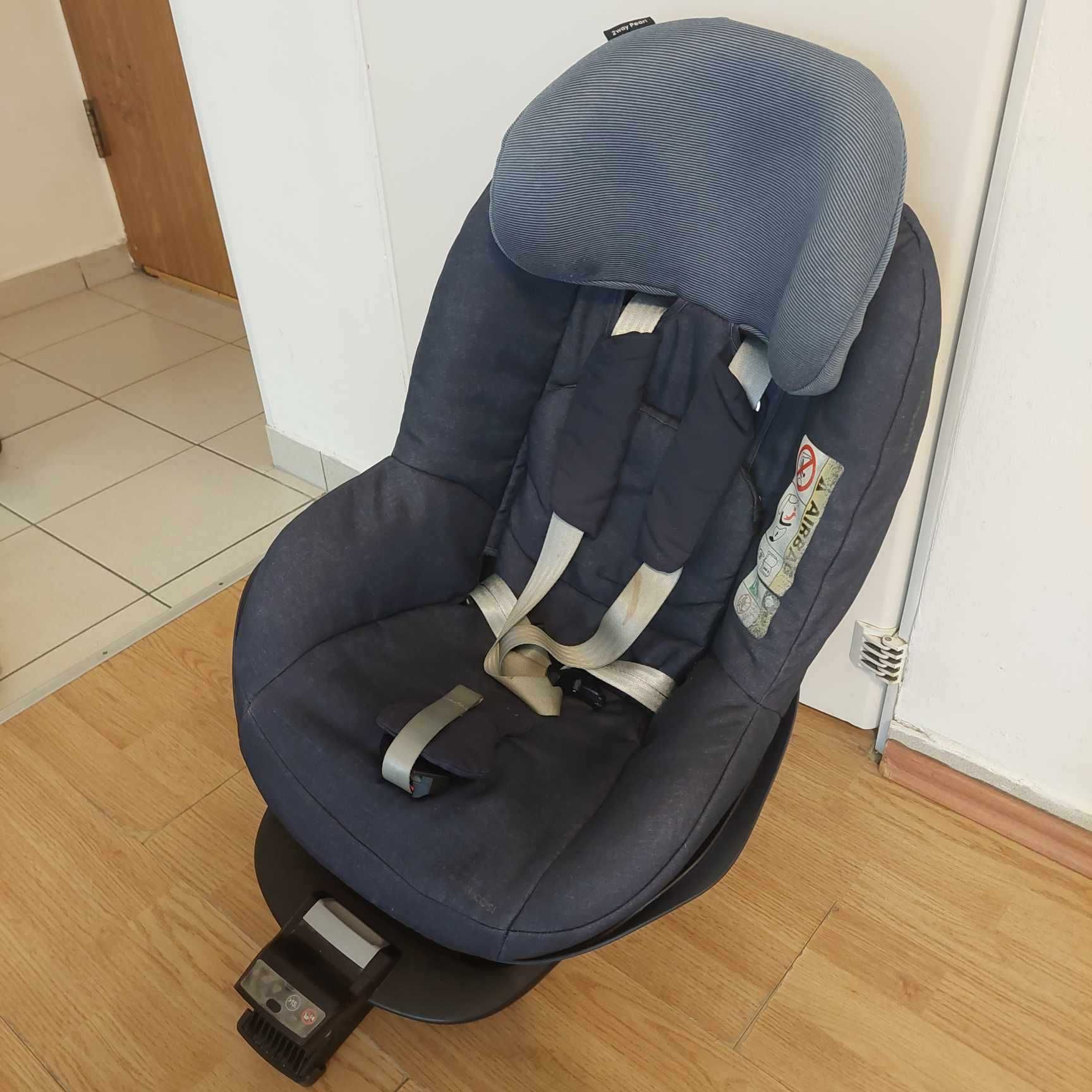 Scaun auto Maxi Cosi 2 way Pearl si baza ISOFIX ansamblu ORIGINAL