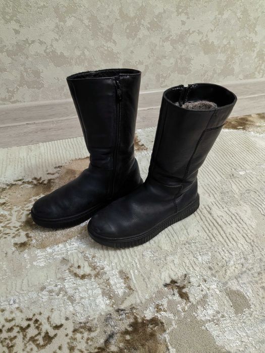 Отдам даром детские сапоги зимние