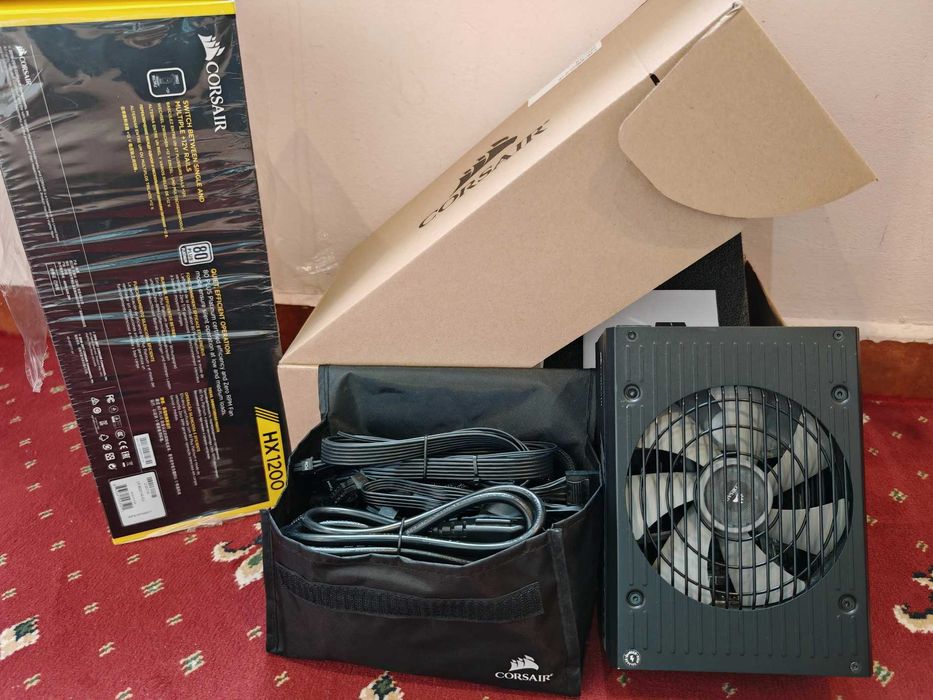 Sursa PC CORSAIR HX 1200 Platinum si cablu 12+4pin PCIe 12VHPWR 600W
