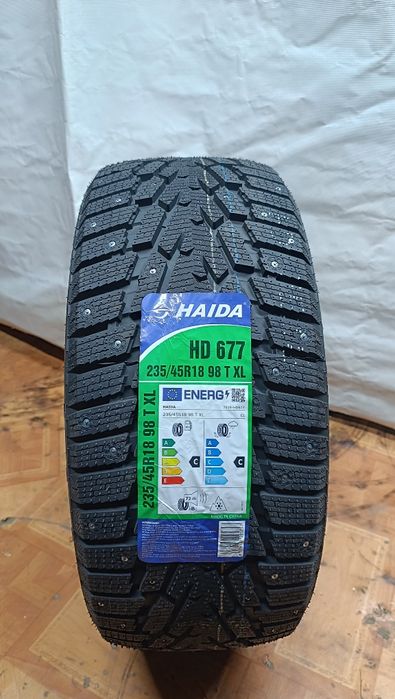 235/45R18  HAIDA