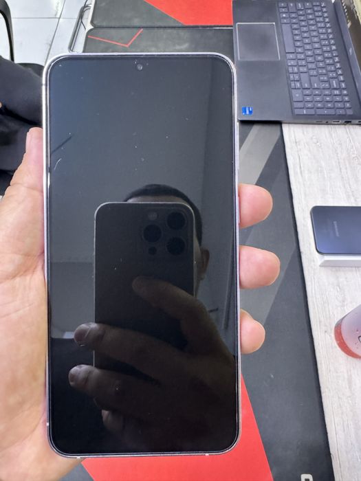 Продаю  S 23 +  8/256