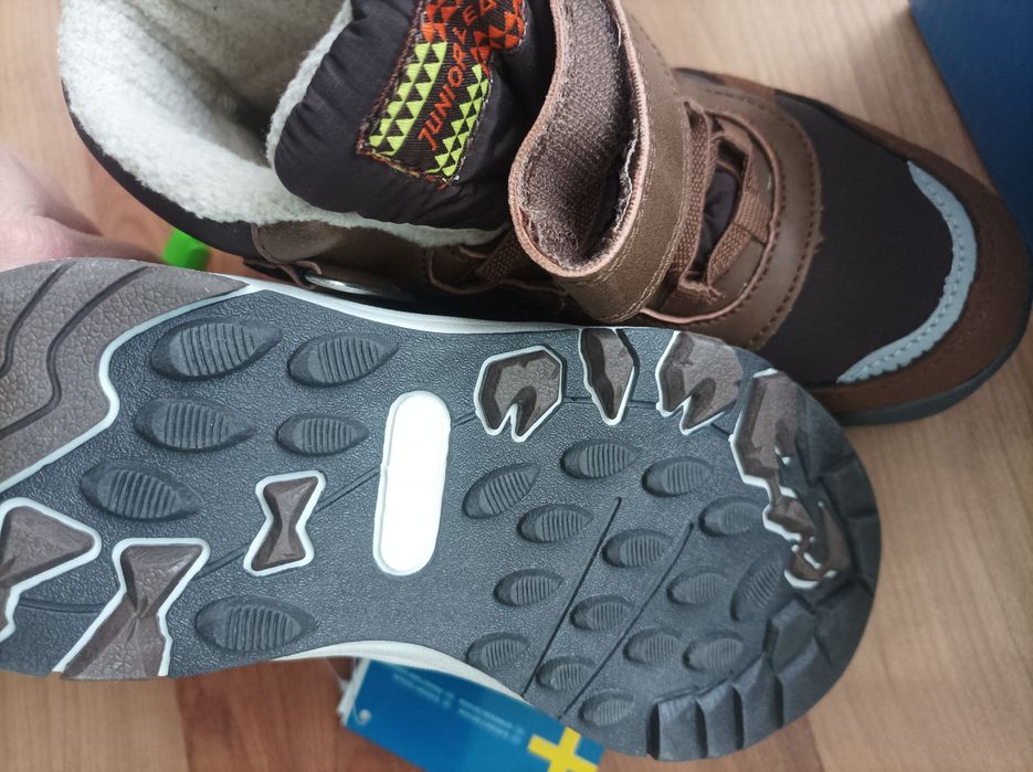 2чифта нови водоустойчиви ботушки N28