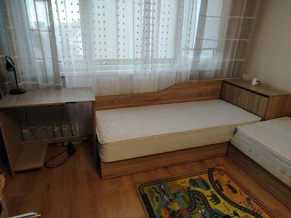 Ъглови легла с ракла и бюро 80лв