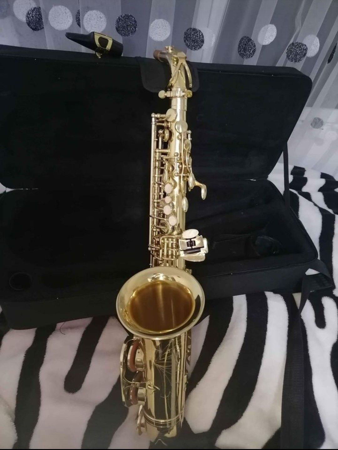 Vând saxofon alto Eastman EAS-500