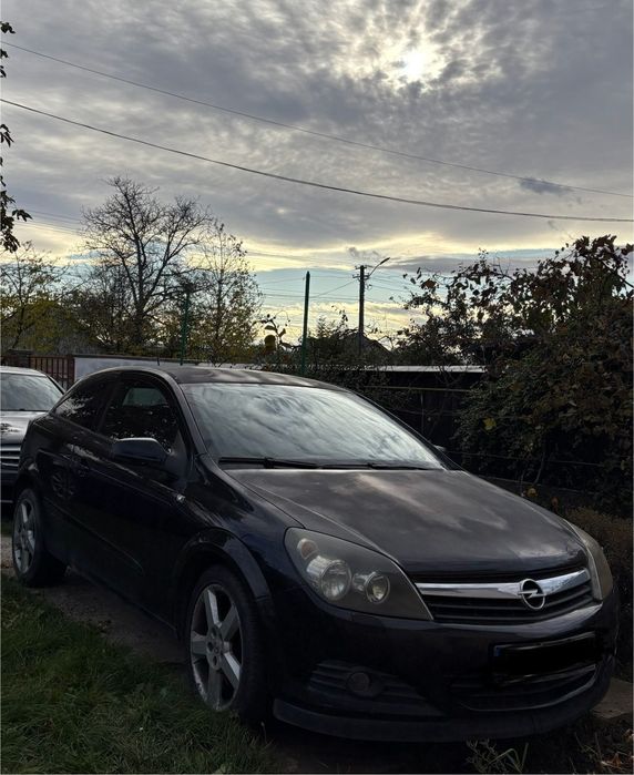 Opel Astra GTC 1.9 CDTI 150CP - 2006