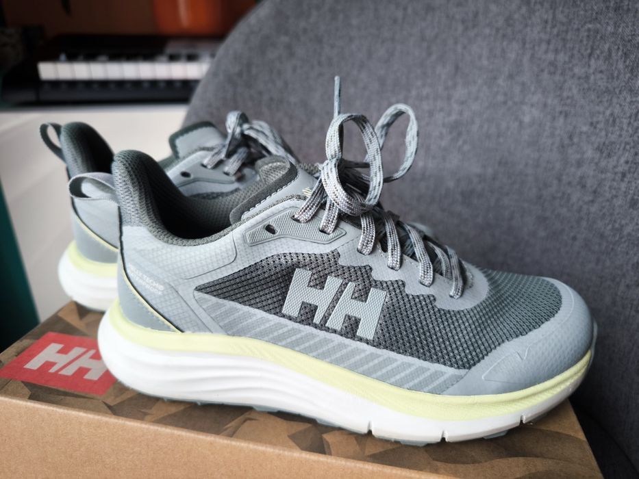 Helly Hansen Маратонки 37 номер