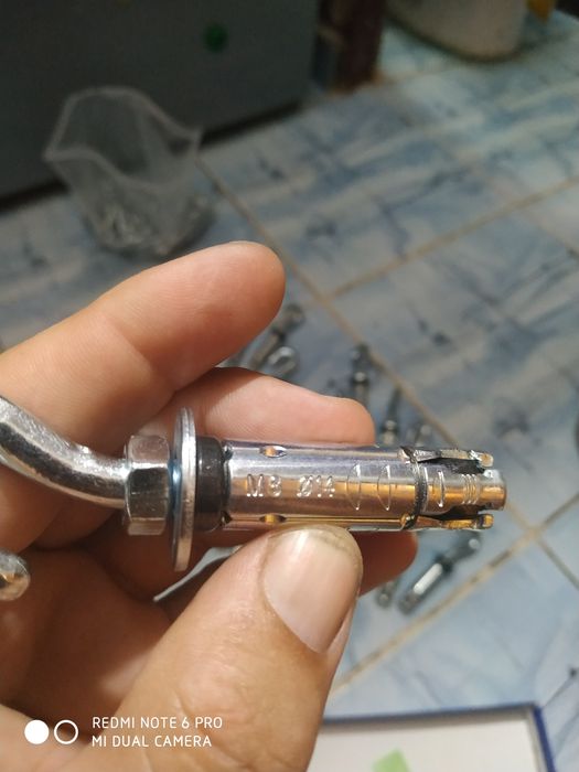 Dibluri beton cu cioc