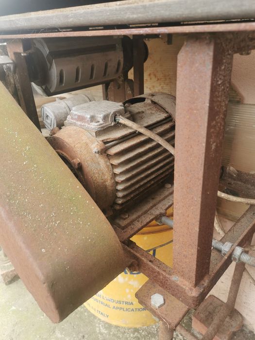 Abrict circular tamplarie