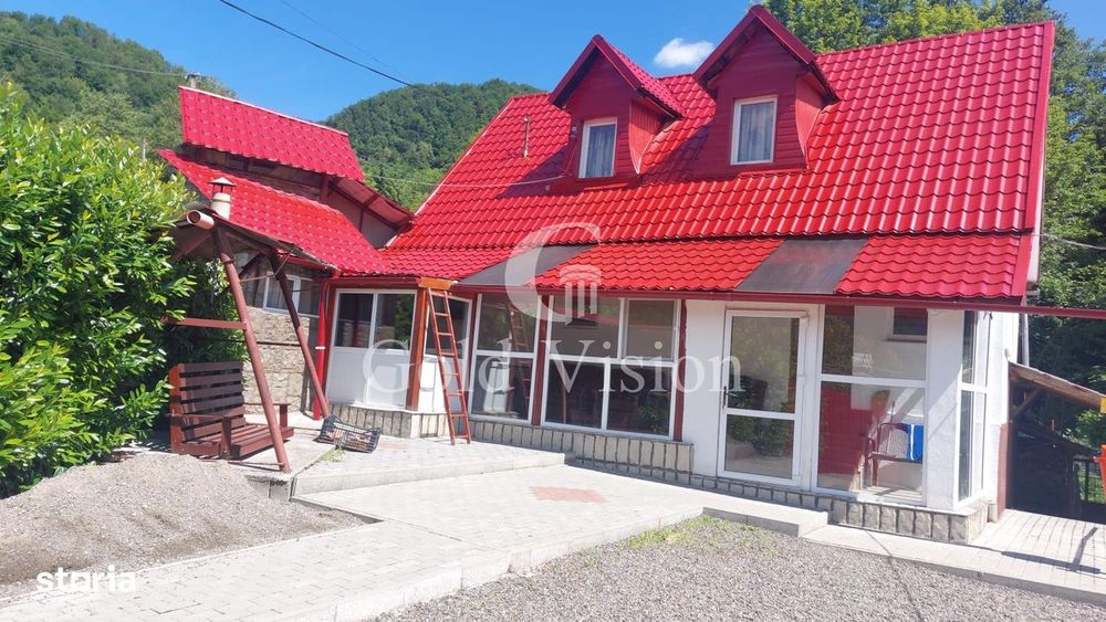 Casa de locuit/Vacanta, 20 km de Reghin, Platoul Fancel, Vanz/Schimb