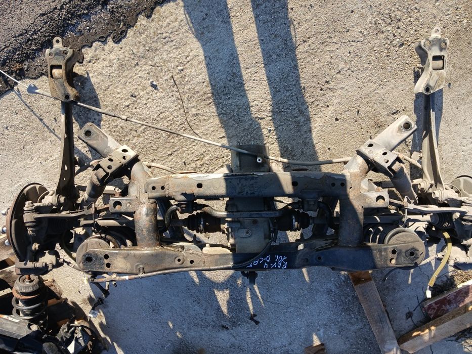 Заден мост Toyota Rav4 2010