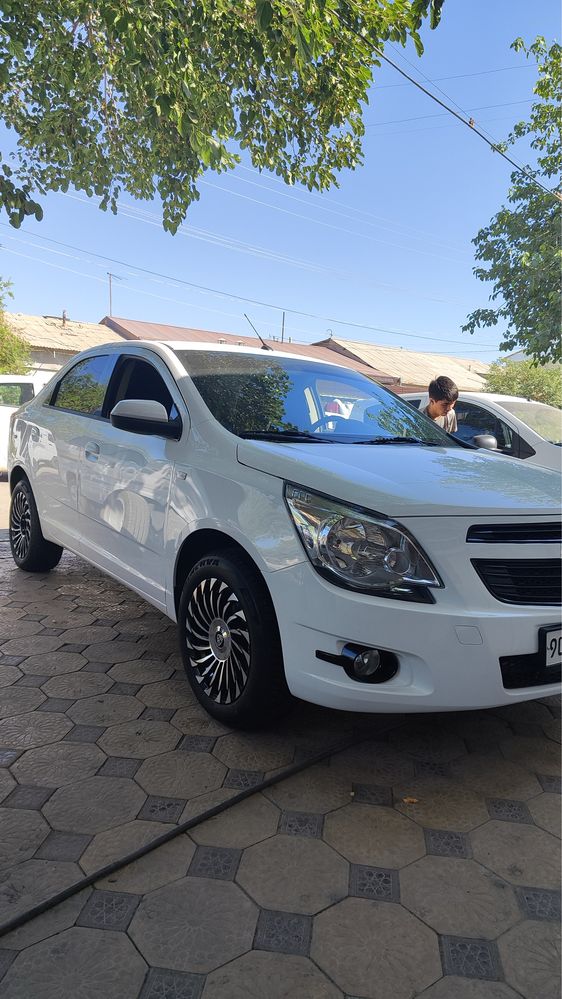 Maybach diska 16R sotiladi