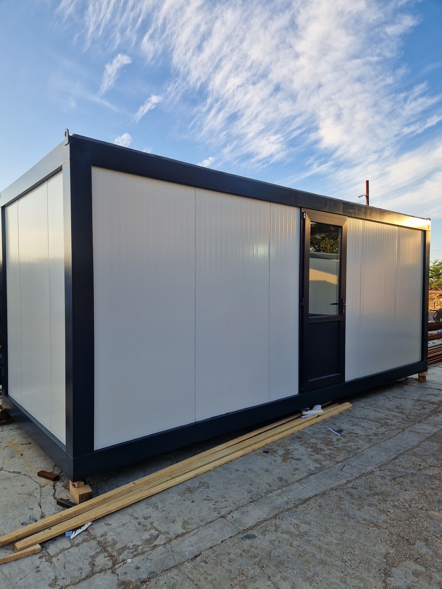 Vând Container Birou 6x2,M STOC Preț 2600€