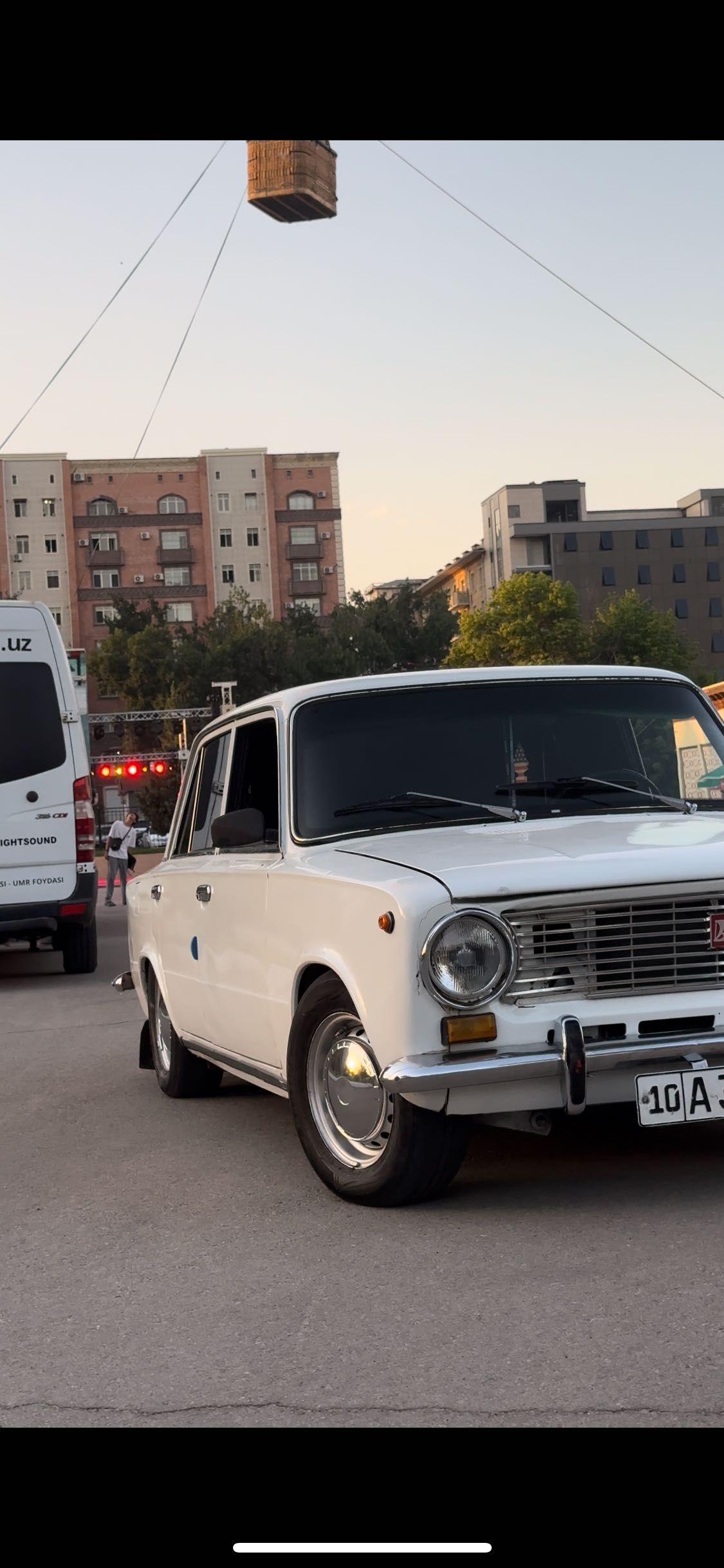 Vaz 2101 sotiladi