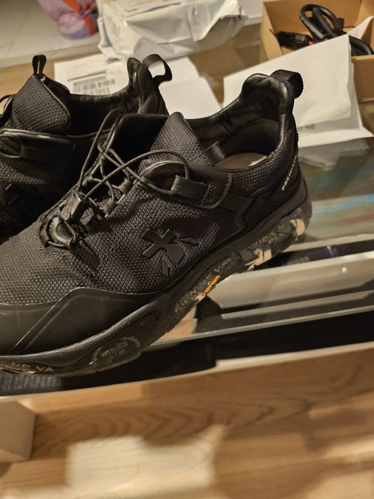 Premiata Cross 226 marimea 41