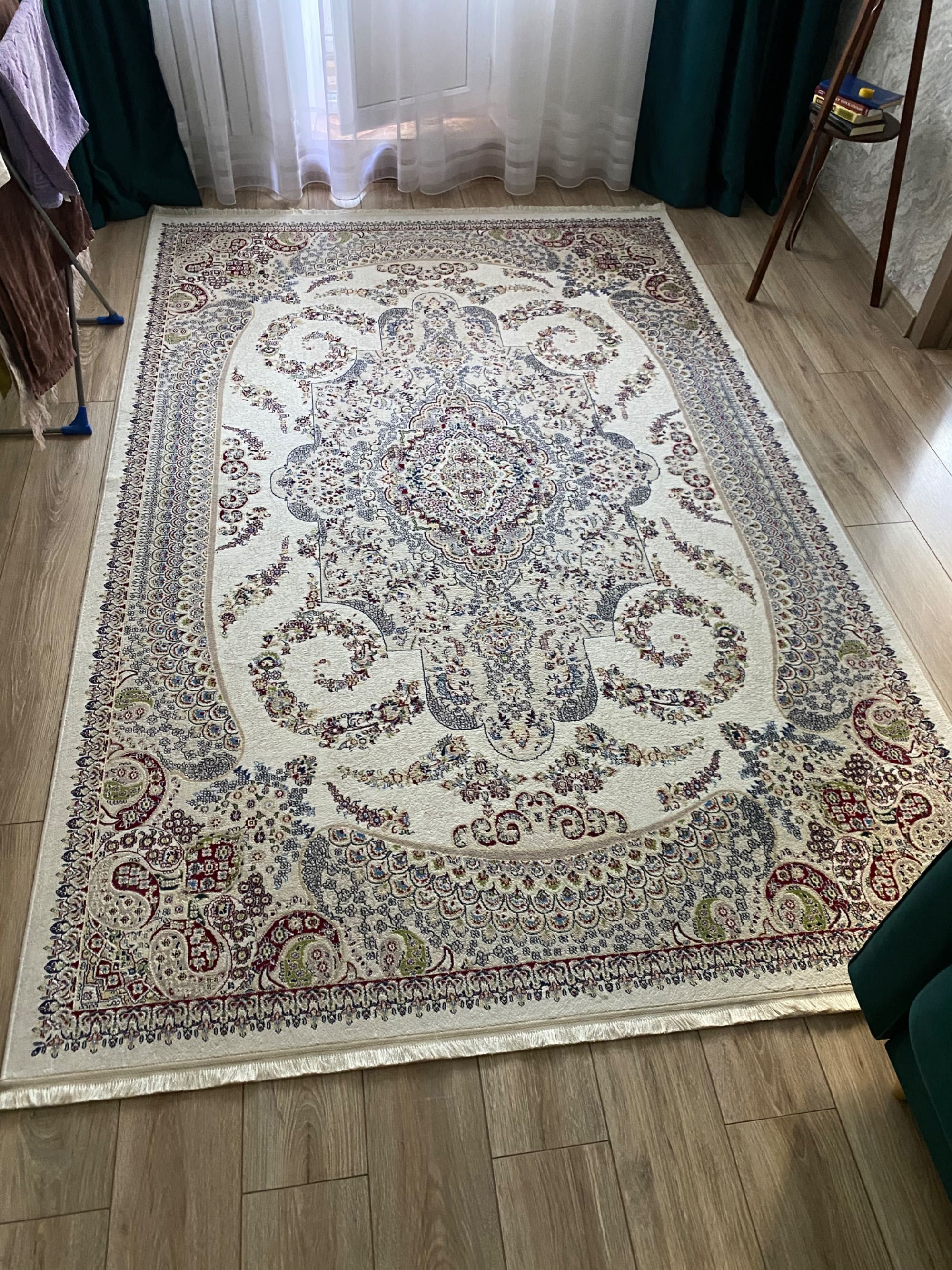 Продам иранский ковёр