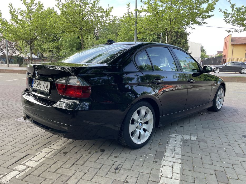 Bmw 318 i e90 benzina navigatie mare, scaune incalzite