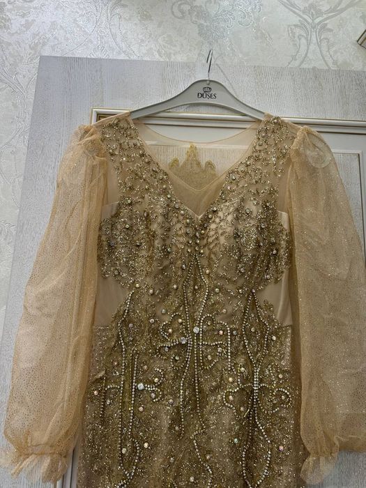 Вечернее платье.