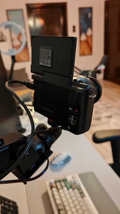 Camera Canon M200 - Obiectiv 15-45mm - Dummy Battery - Streaming - Web