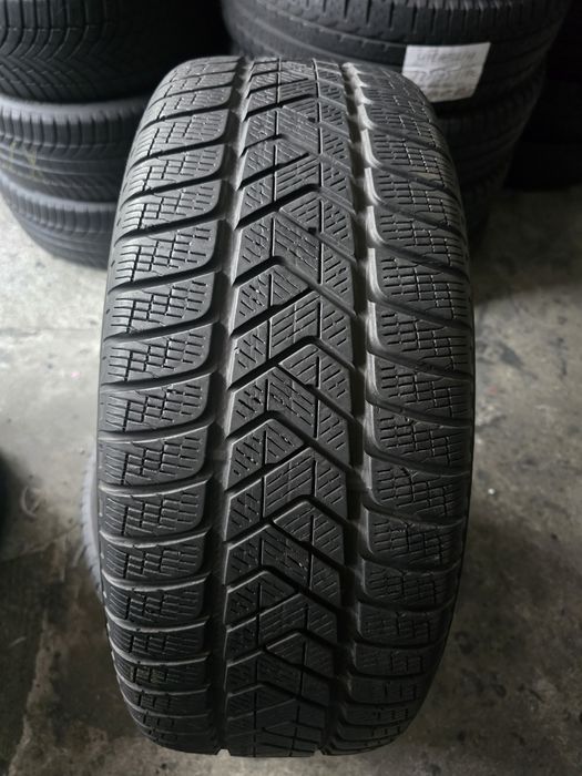Pirelli 235/55 R18 104H MS iarnă