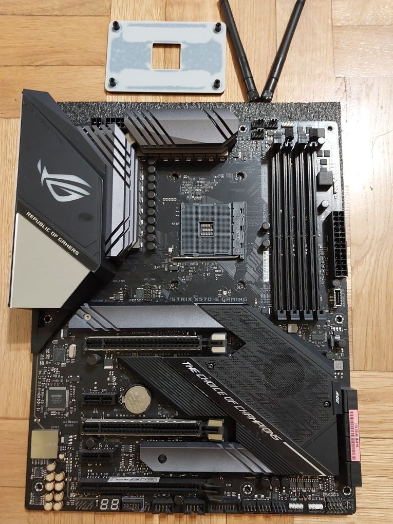 Asus ROG StriX X570-E Gaming Wi-Fi , AM4