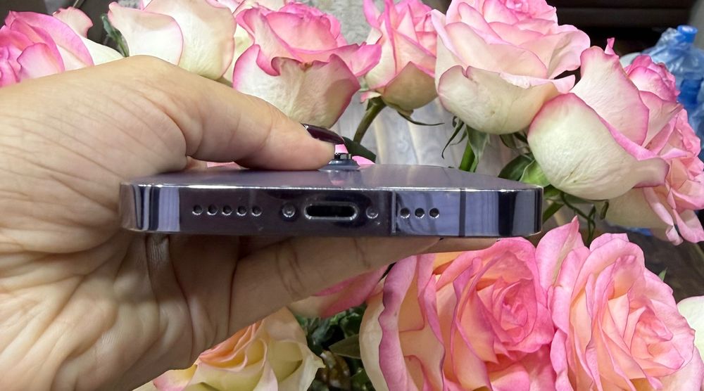 iPhone 14 Pro deep purple