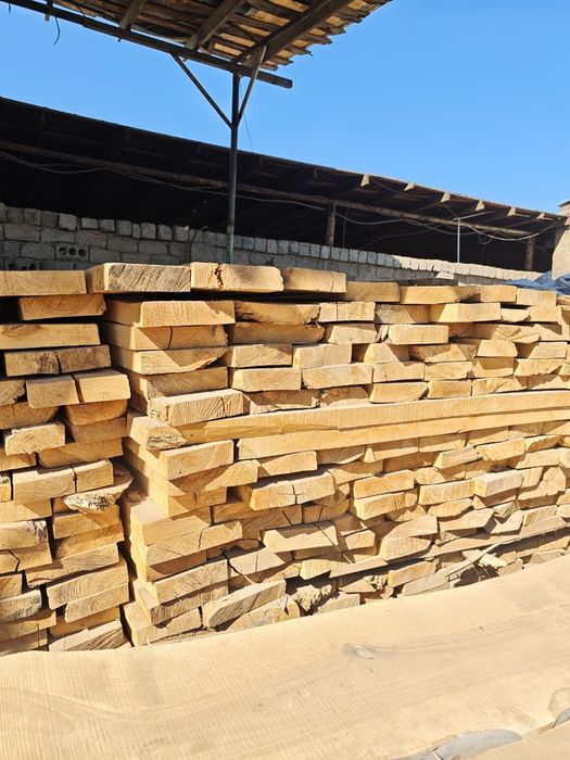 Yaasn chinor quru yogochla bor