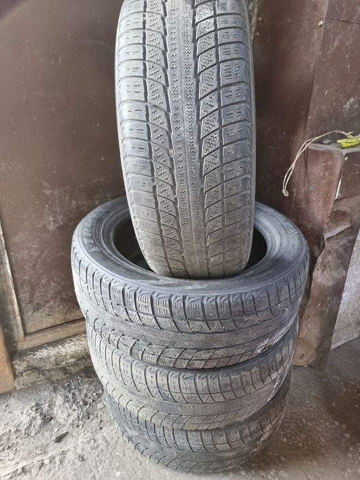 215/55/17 Triangle 21год