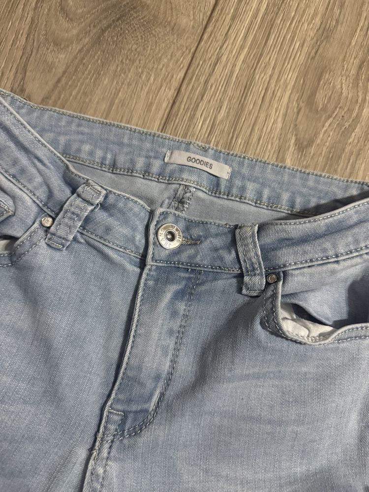 Blugi albastrii skinny
