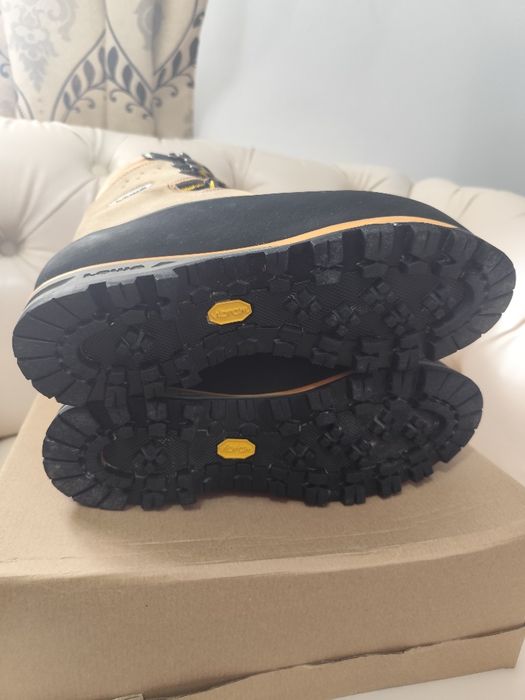 Bocanci Lowa Silberhorn GTX, iarnă,goretex,vibram