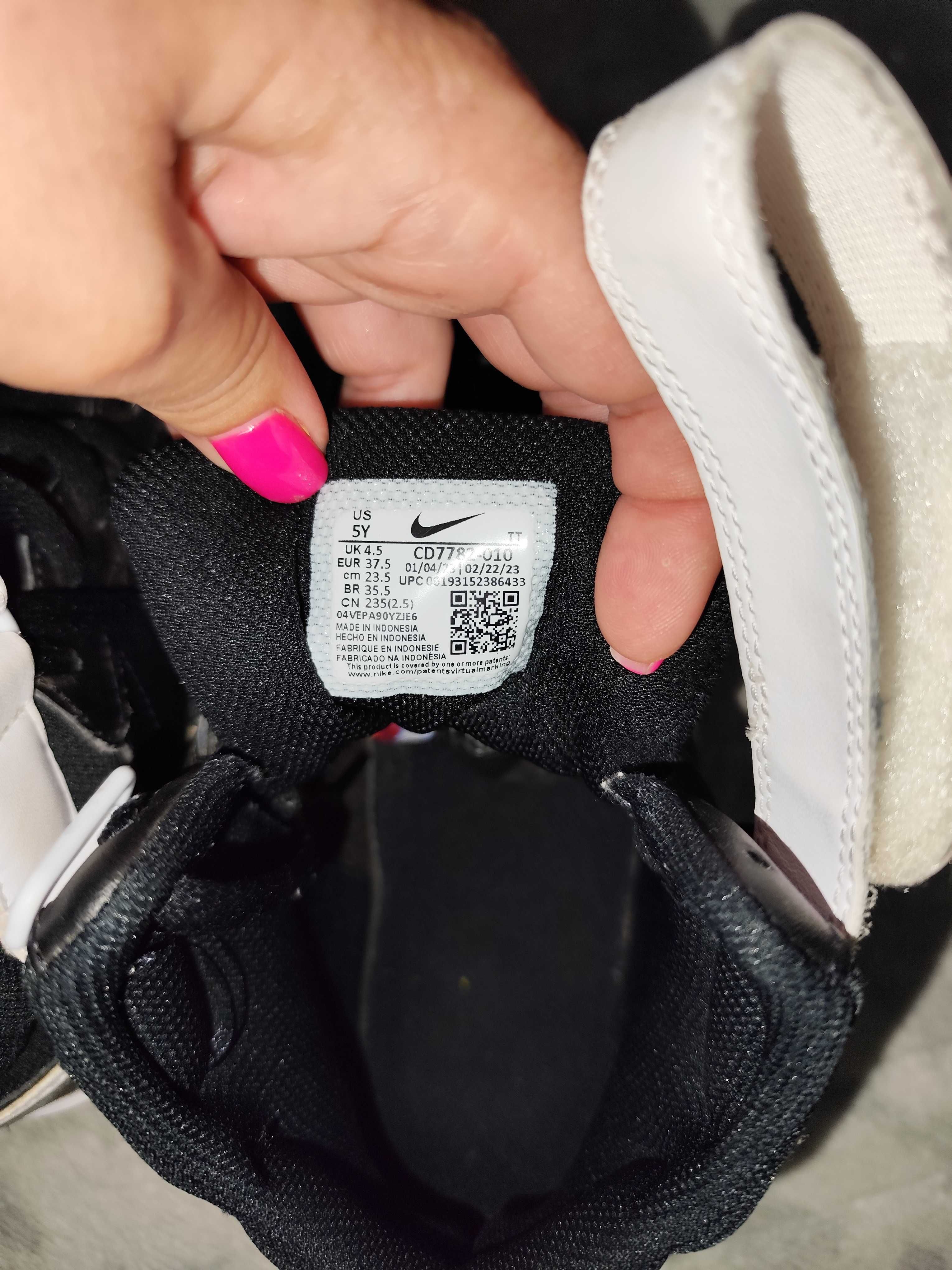 Детски Джорданки Nike, размер 37,5. Дължина на стелката -23,5см