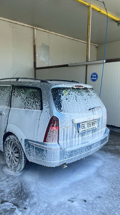 Vând pentru dezmembrări