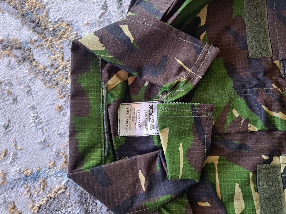 Tinuta militara tip ripstop