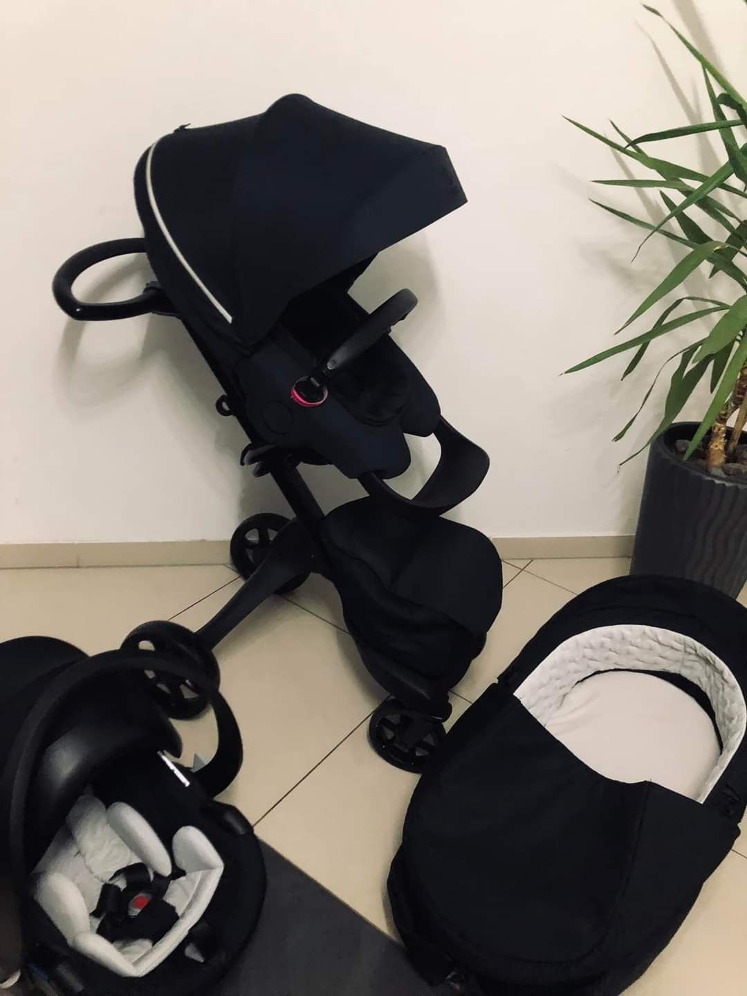 Stokke xplory X rich black set 3in1 impecabil