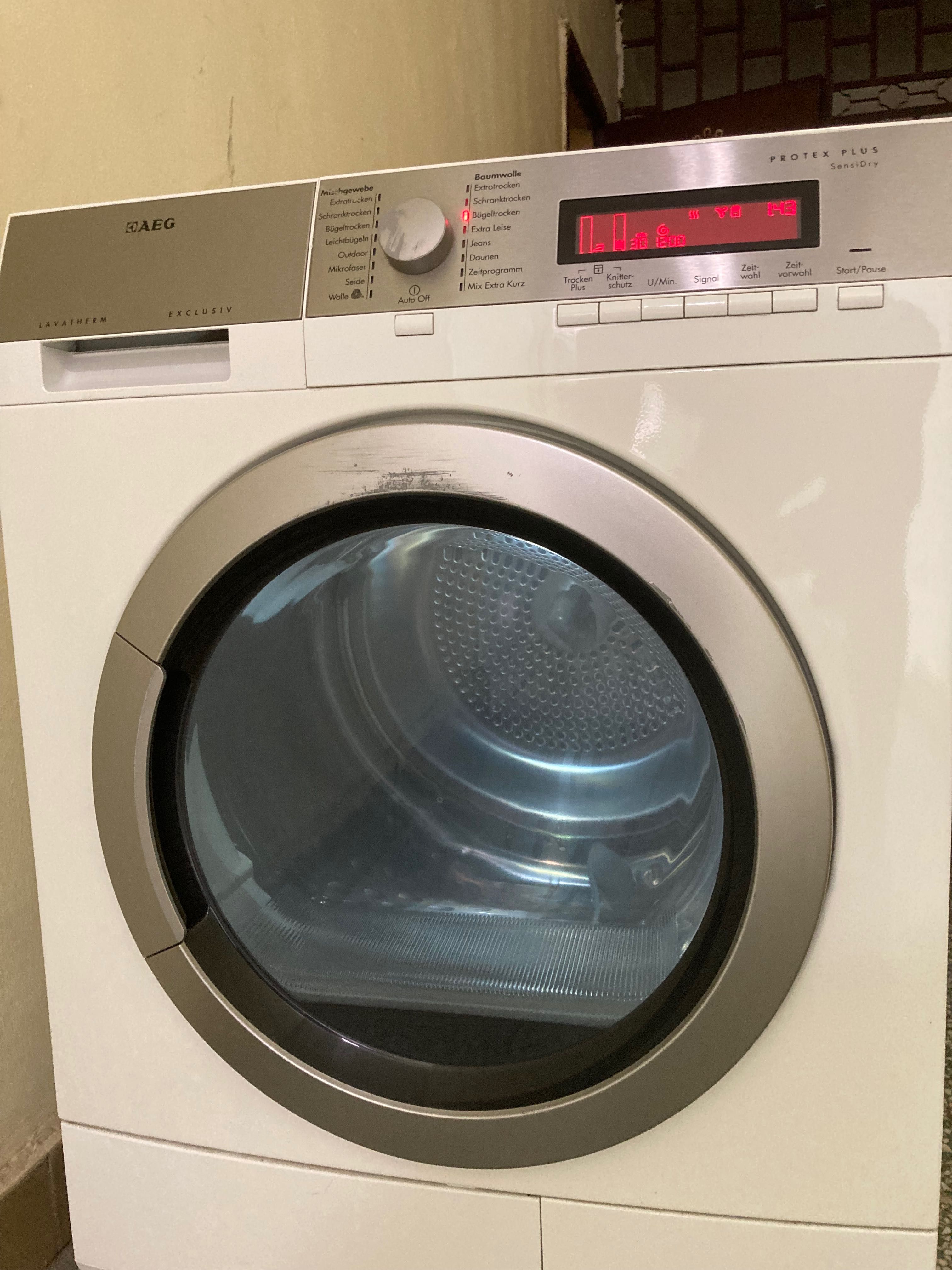Сушилня AEG T86589IH 8кг
