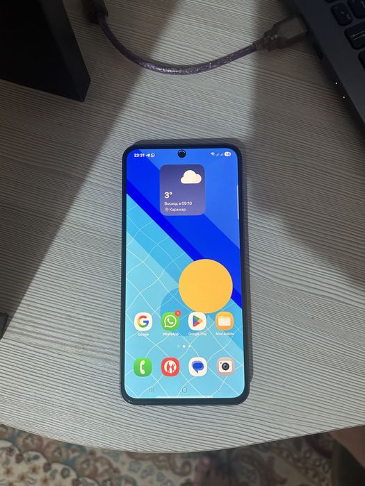 Samsung s24 fe 8 / 128