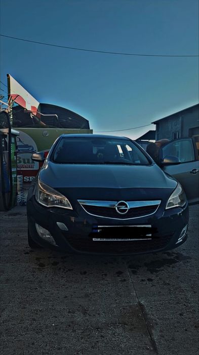 Opel astra J 2010