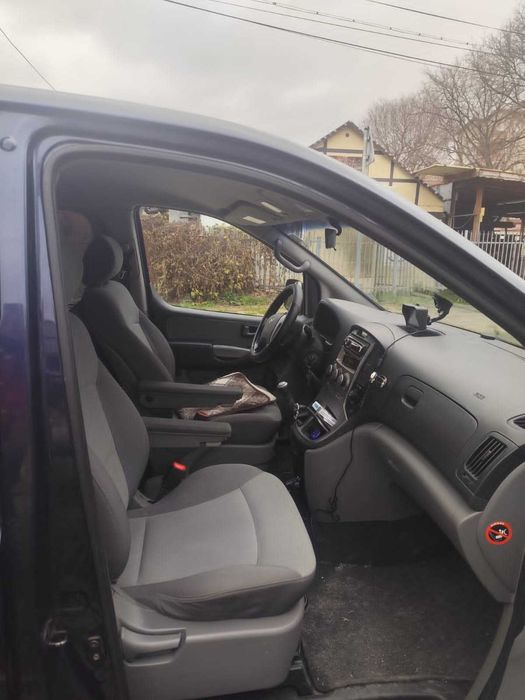 Продавам кола Hyundai H1